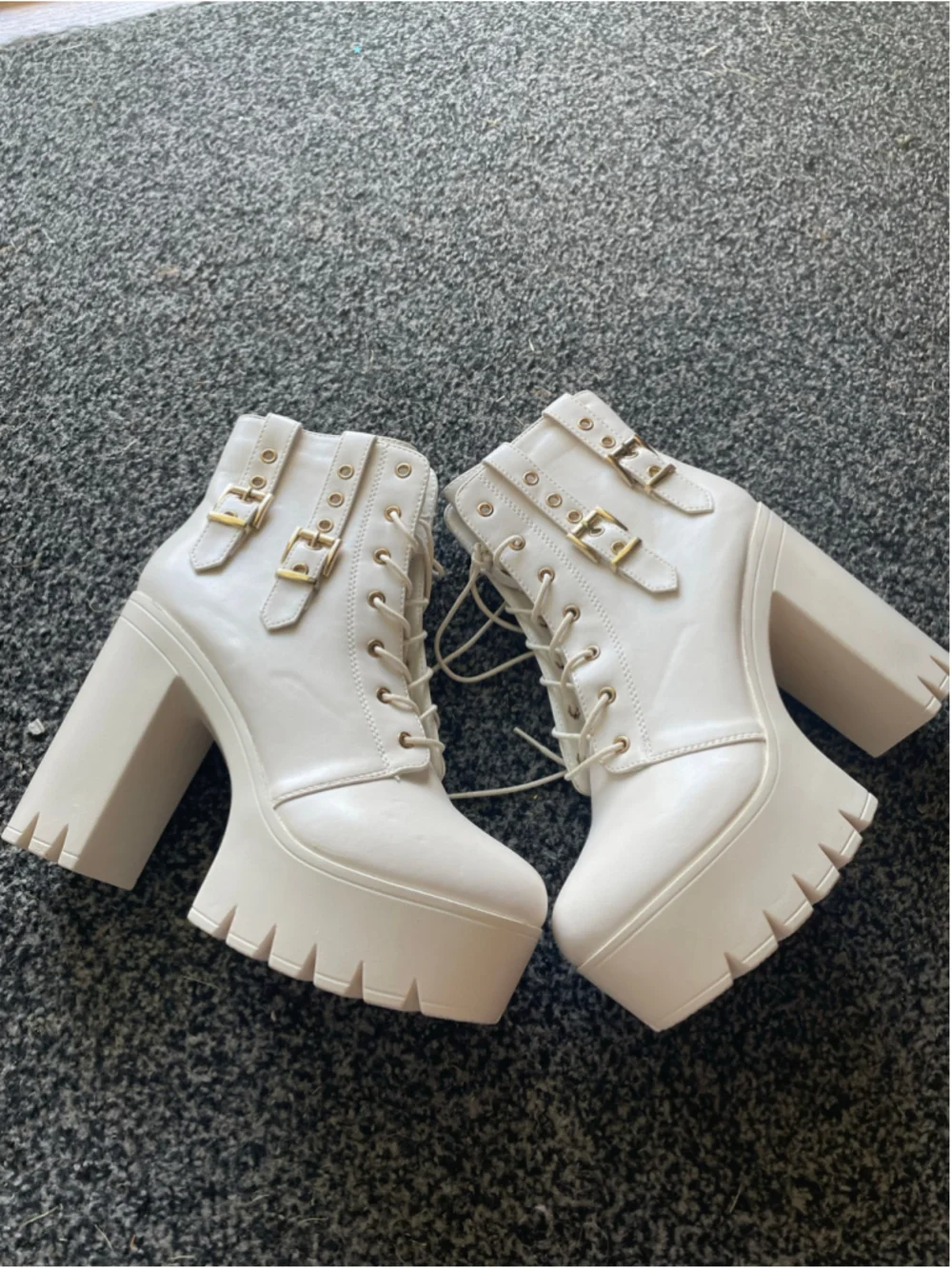Women's White Platform Lace-Up Buckle Boots